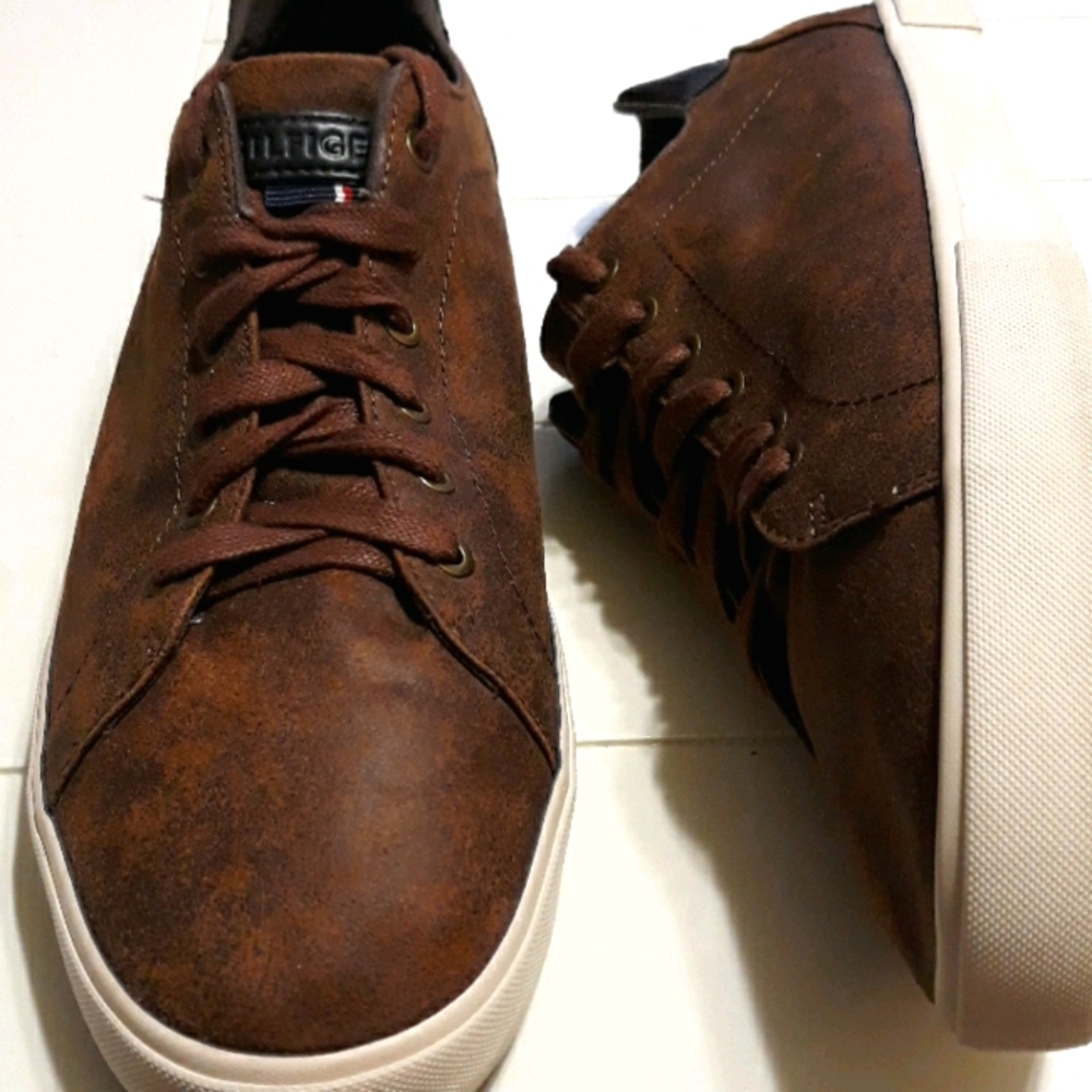 Tommy Hilfiger Brown Sneakers